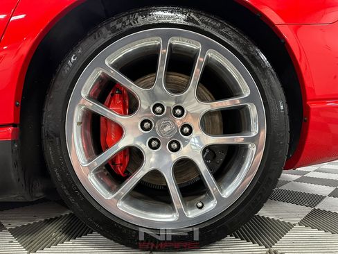 Used 2004 Dodge Viper SRT-10 image 31