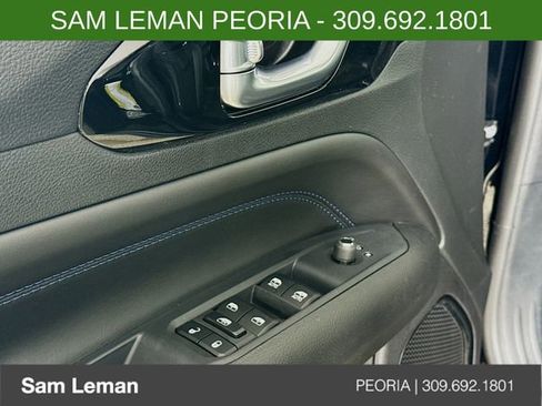 New 2026 Jeep Compass Limited image 17