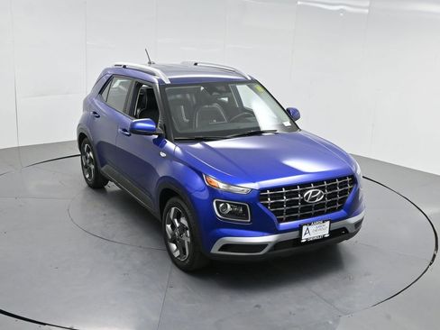 Used 2023 Hyundai Venue Limited w/ Cargo Package image 47