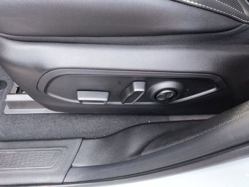 New 2025 Jeep Grand Cherokee L Limited w/ Luxury Tech Group II image 12