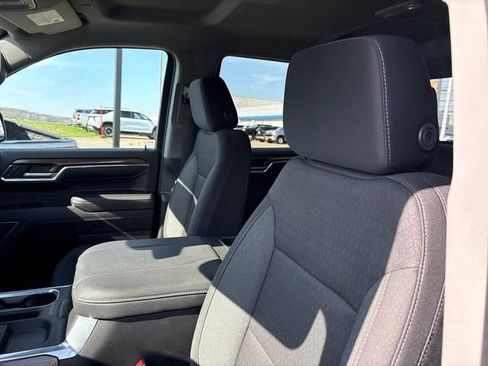 Used 2023 Chevrolet Silverado 1500 LT Trail Boss w/ Protection Package image 9