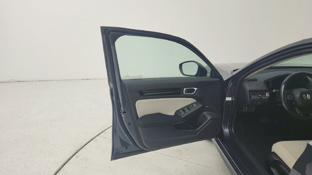 Used 2022 Honda Civic EX image 19
