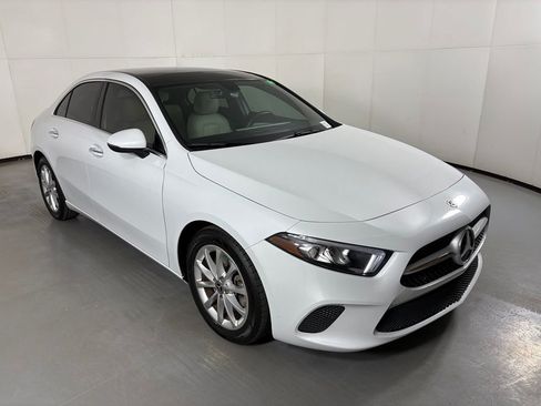 Used 2020 Mercedes-Benz A 220 image 2