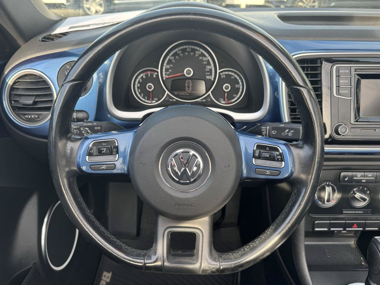 Used 2016 Volkswagen Beetle 1.8T S FWD image 27