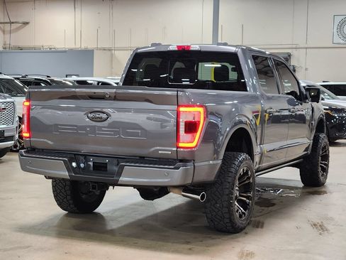 Used 2021 Ford F150 Lariat w/ Equipment Group 502A High AWD/4WD image 8