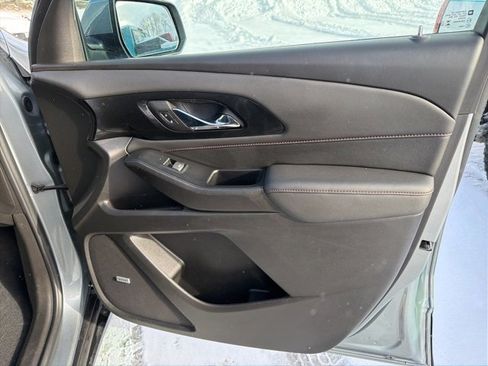 Certified 2023 Chevrolet Traverse RS image 43