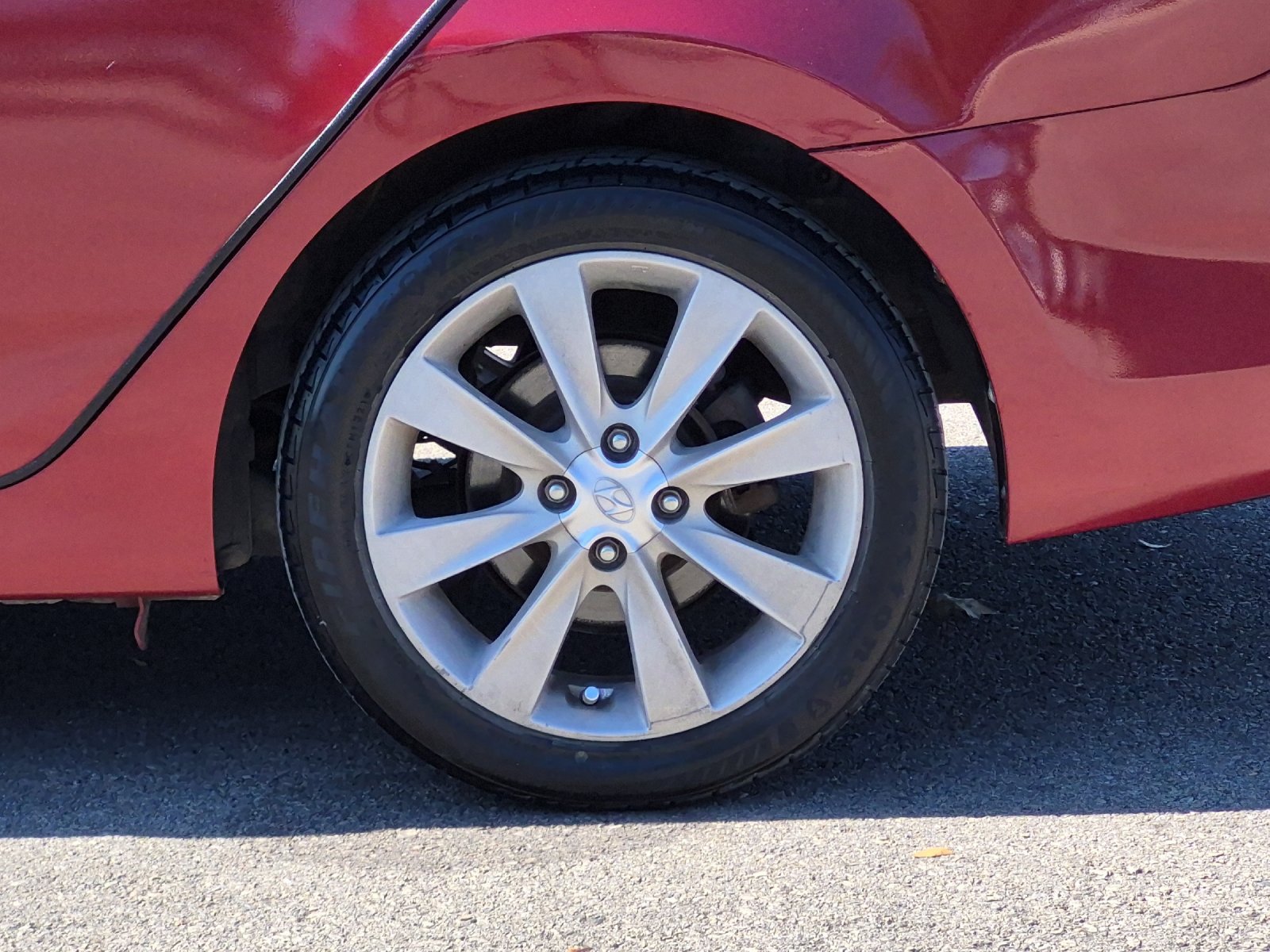 Used 2012 Hyundai Accent GLS FWD image 9