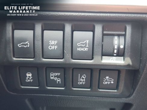 Used 2017 Subaru Outback 3.6R Limited AWD/4WD image 20