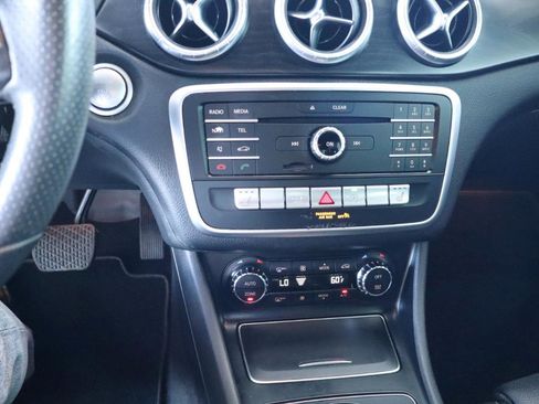 Used 2018 Mercedes-Benz CLA 250 4MATIC image 20