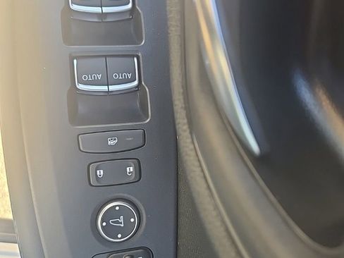 Certified 2023 Honda HR-V EX-L image 12