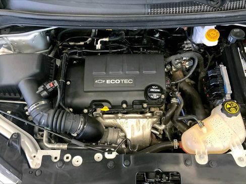 Used 2020 Chevrolet Sonic LT w/ Convenience Package image 29