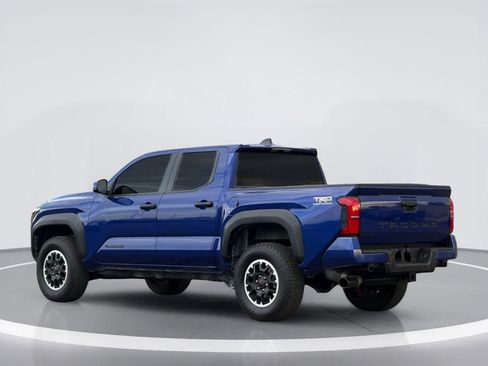 Used 2025 Toyota Tacoma TRD Off-Road AWD/4WD image 3