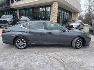 Used 2022 Lexus ES 300h video 2