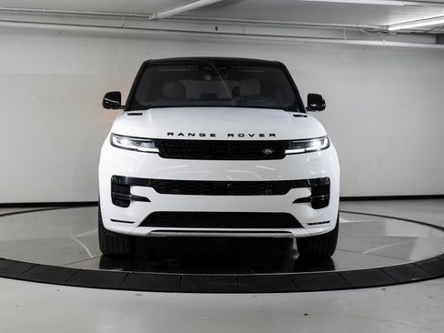 Used 2023 Land Rover Range Rover Sport SE Dynamic image 10