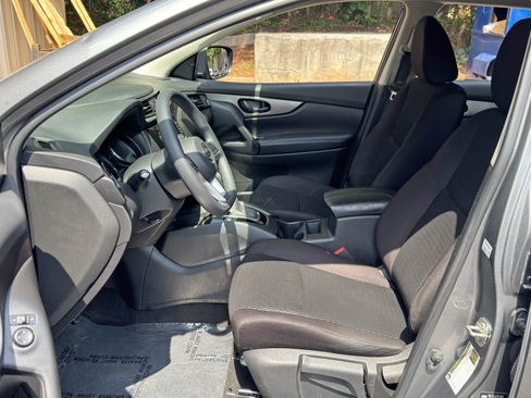 Used 2020 Nissan Rogue Sport S w/ Appearance Package FWD image 15