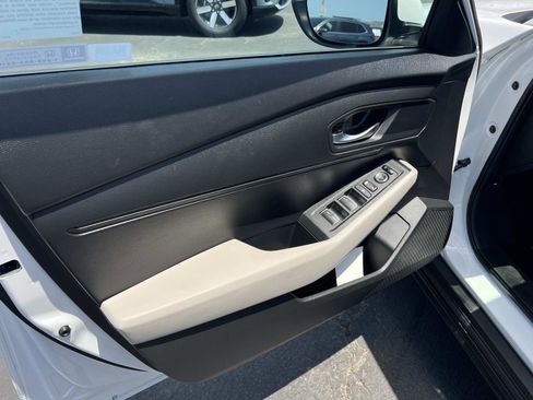 Certified 2024 Honda Accord LX image 6
