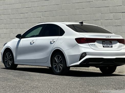 Used 2023 Kia Forte LXS w/ LXS Technology Package FWD image 6