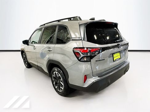 Used 2026 Subaru Forester Premium AWD/4WD image 7