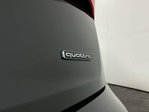 Used 2020 Audi Q5 e Premium Plus AWD/4WD image 8