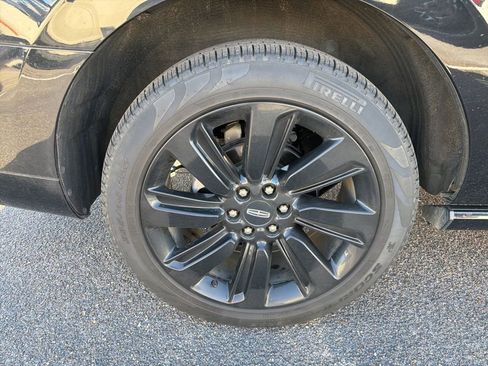 Used 2022 Lincoln Navigator Reserve image 14