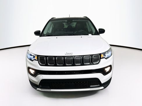 Used 2022 Jeep Compass Limited image 2