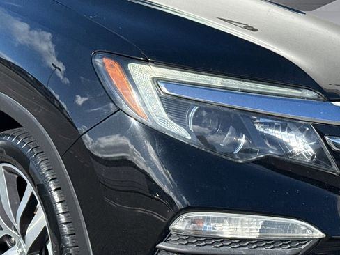 Used 2016 Honda Pilot Touring image 10