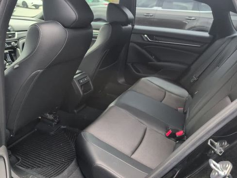 Used 2022 Honda Accord Sport image 6