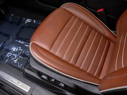 Used 2024 GMC Yukon Denali Ultimate image 17