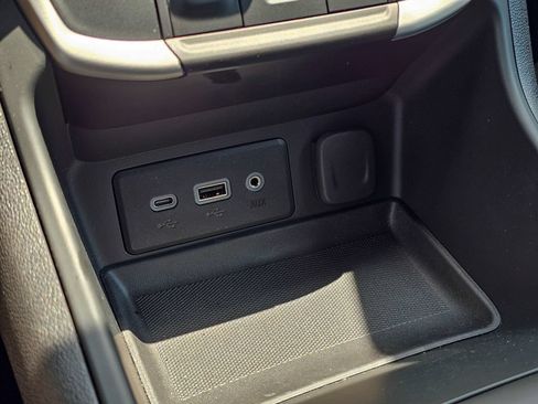 Used 2023 GMC Terrain SLE w/ Driver Convenience Package AWD/4WD image 25