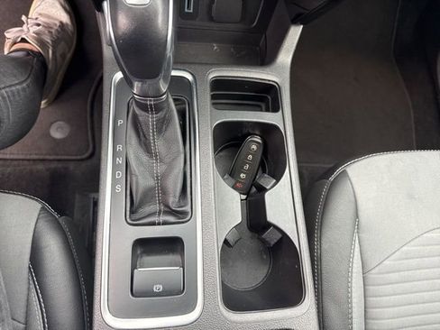 Used 2019 Ford Escape SE image 26