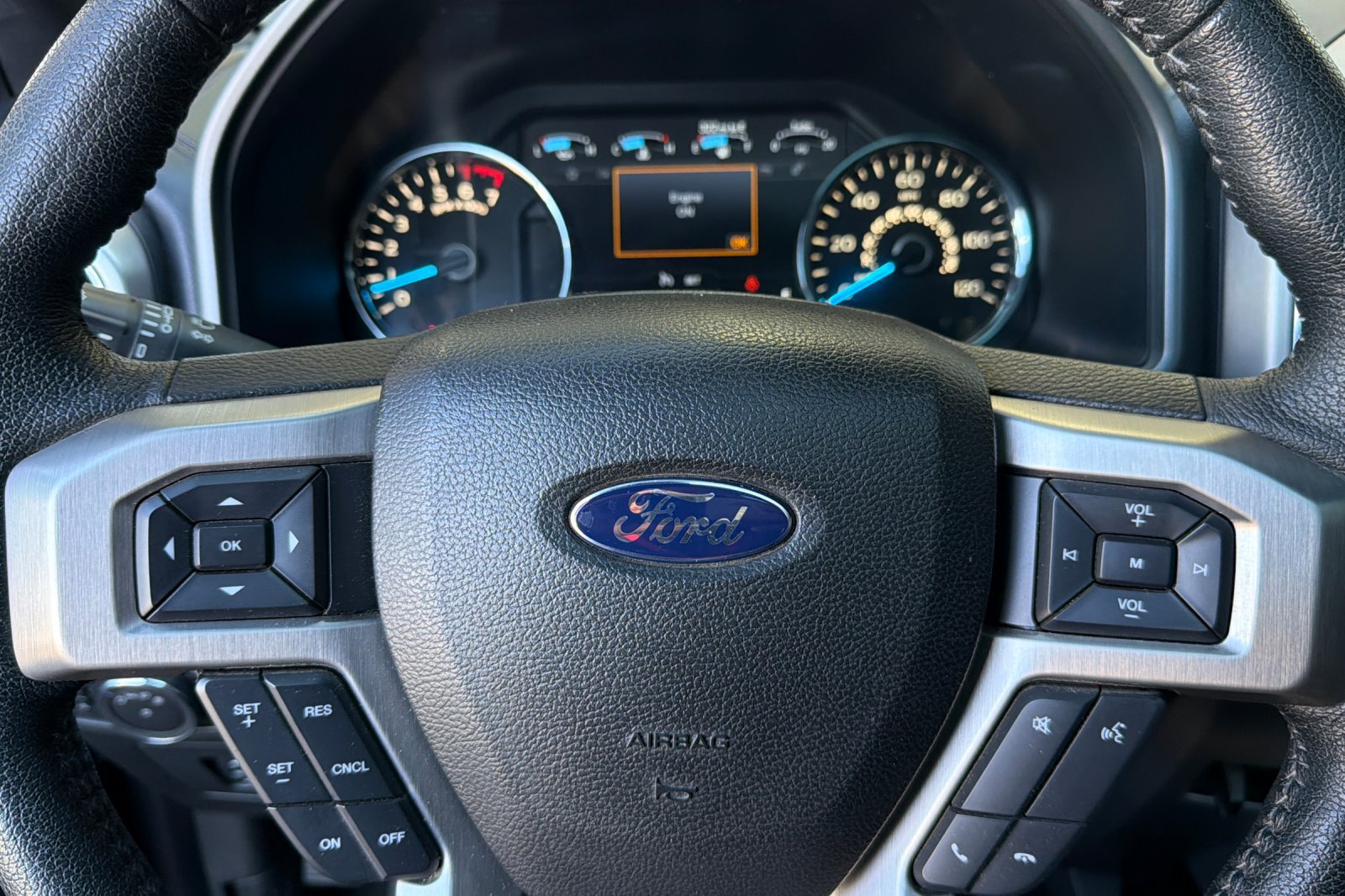 Used 2015 Ford F150 Platinum w/ Max Trailer Tow Package AWD/4WD image 33