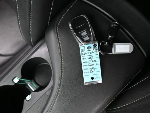 Used 2019 Chevrolet Camaro LT image 22