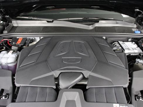 New 2026 Porsche Cayenne image 19