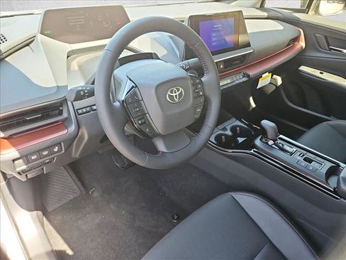 New 2027 Toyota Prius Plug-In Hybrid FWD image 3