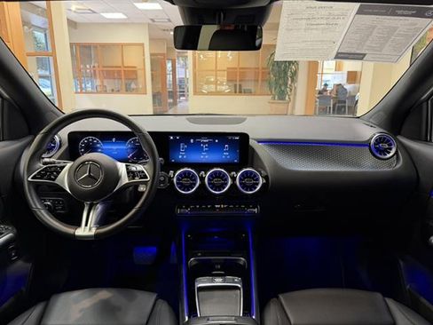 Used 2025 Mercedes-Benz GLA 250 image 10