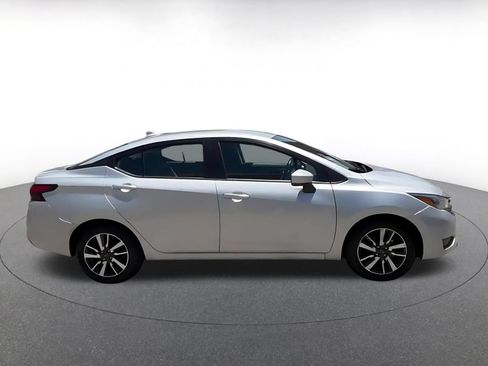 Used 2025 Nissan Versa SV FWD image 16