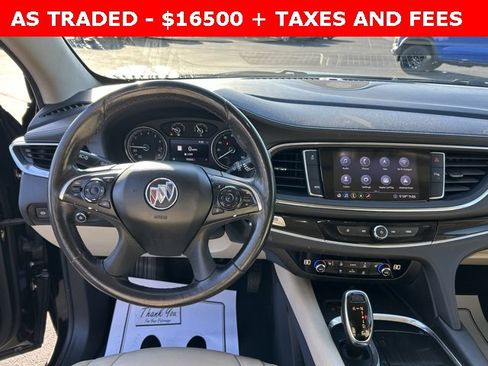 Used 2021 Buick Enclave Essence w/ Sport Touring Edition image 18
