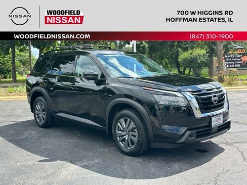 Certified 2025 Nissan Pathfinder SV w/ SV Premium Package AWD/4WD image 3