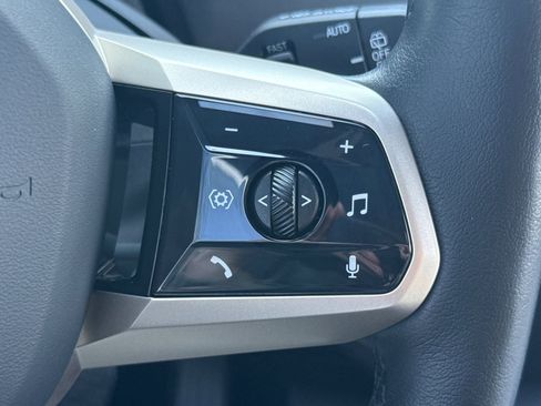 Used 2025 BMW iX xDrive50 w/ Premium Package image 30