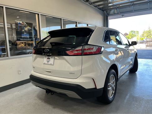 Used 2024 Ford Edge SEL w/ Convenience Package AWD/4WD image 8