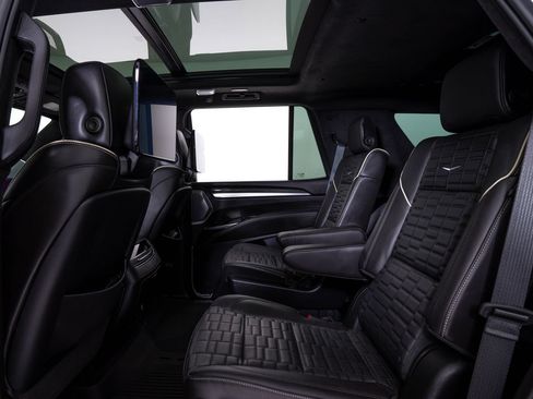 Used 2026 Cadillac Escalade V w/ LPO, Floor Liner Package AWD/4WD image 20
