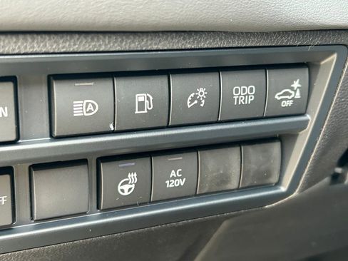 New 2026 Toyota Tundra Platinum AWD/4WD image 32
