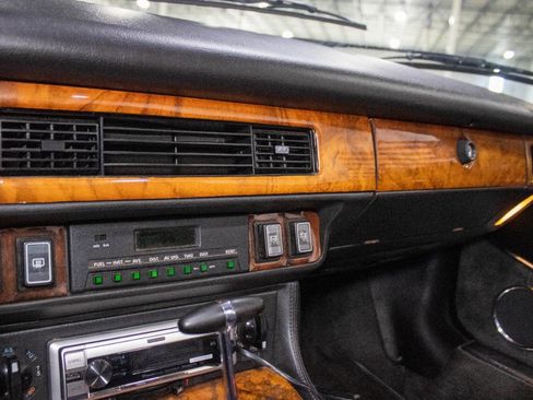 Used 1989 Jaguar XJS V12 Convertible image 13