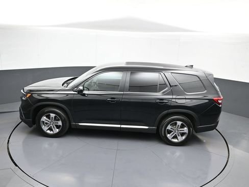 Certified 2025 Honda Pilot EX-L image 42
