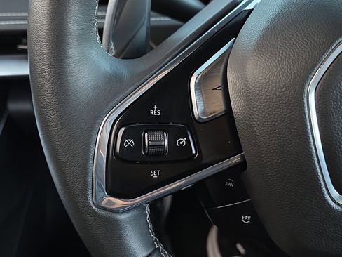 Used 2023 Chevrolet Corvette Stingray Coupe w/ 1LT image 19