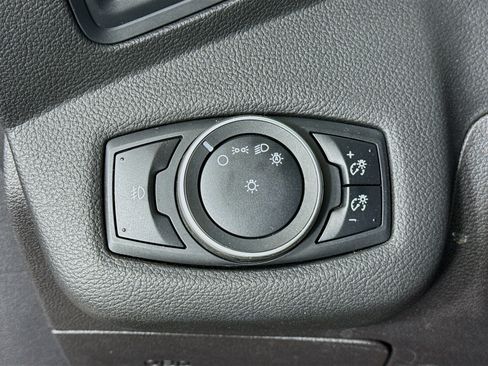Used 2016 Ford Escape SE FWD image 10