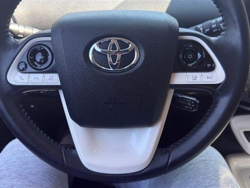 Used 2017 Toyota Prius Three Touring w/ Protection Package FWD image 31