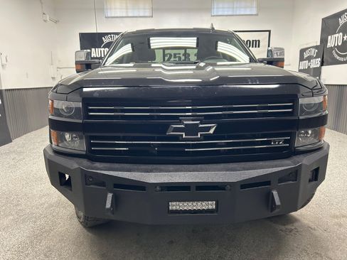 Used 2016 Chevrolet Silverado 2500 LTZ w/ LTZ Plus Package AWD/4WD image 2