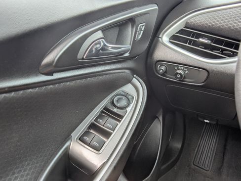 Used 2024 Chevrolet Malibu LT FWD image 26