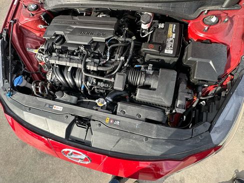 Used 2023 Hyundai Elantra SEL w/ Convenience Package image 26